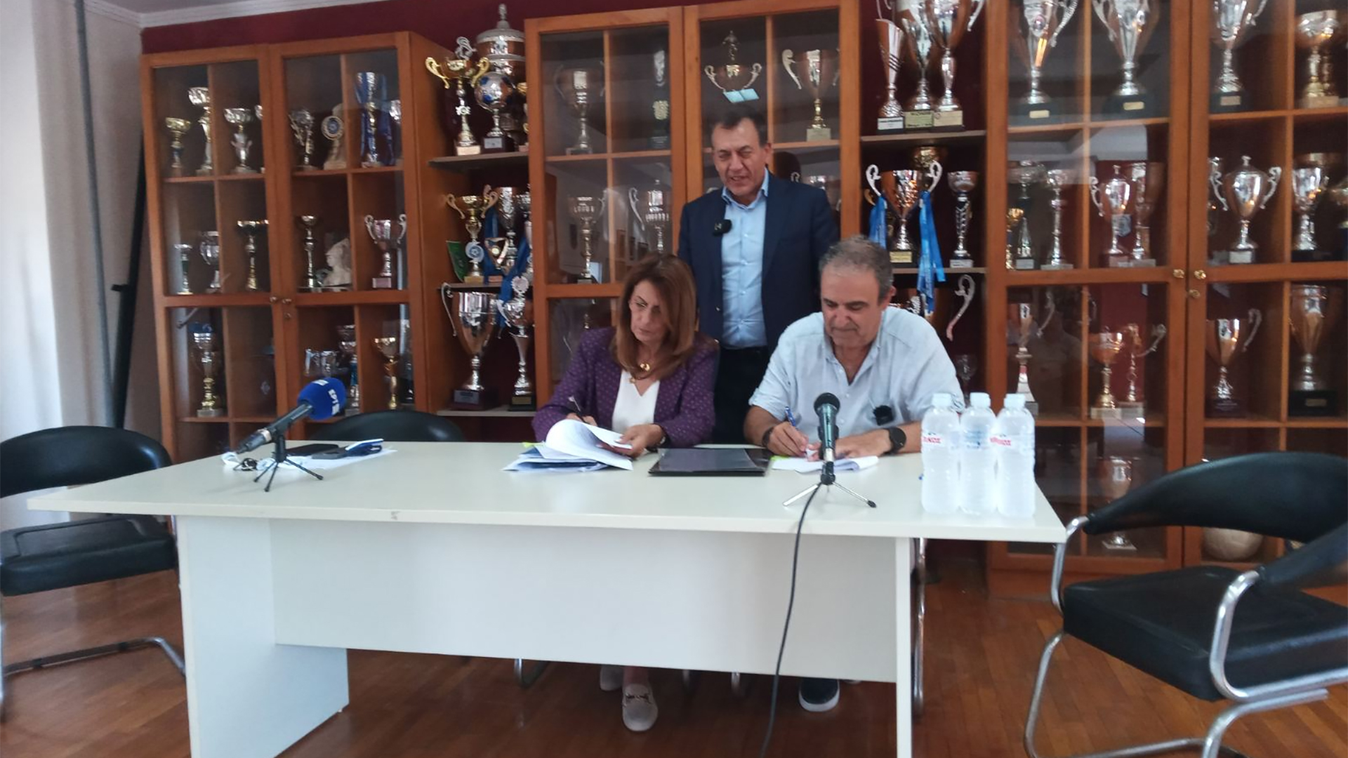 Υπογράφηκε η χρηματοδότηση 200.000€ για την ανακατασκευή του γηπέδου της ΕΠΣΜ